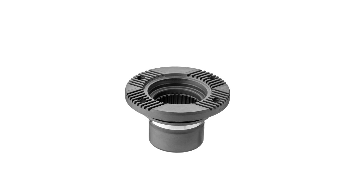 Axle and gearbox flanges